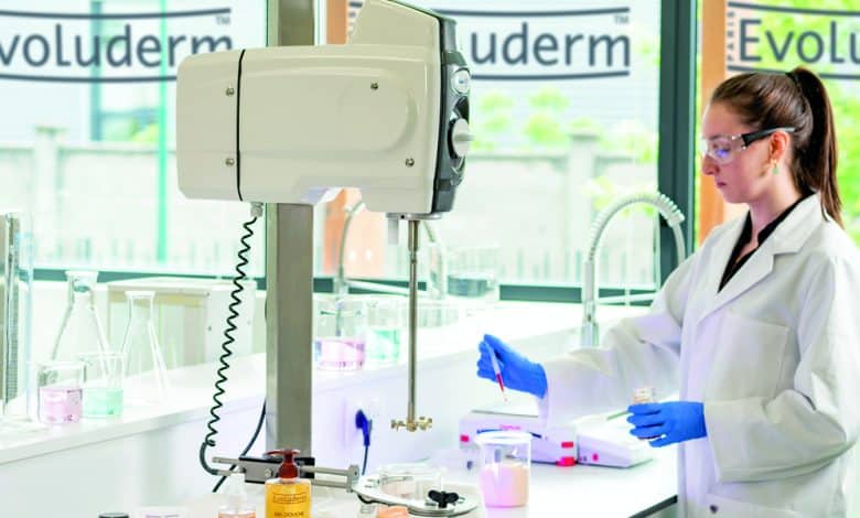 Evoluderm celebrates twentieth anniversary and transitions in direction of naturalness
