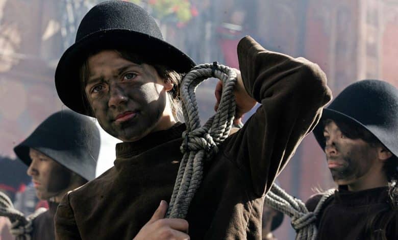 Kidfluencers Are Right now’s Model of Chimney Sweeps