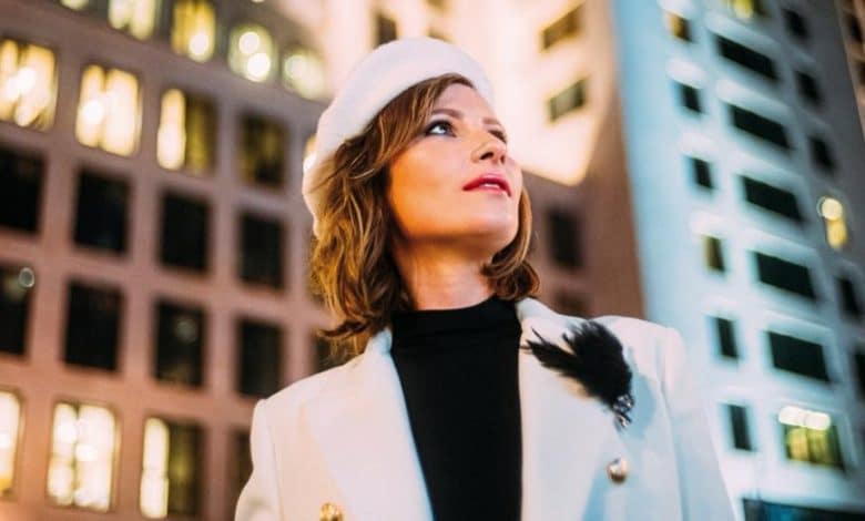 Violinist Lisa Batiashvili: At House Overseas