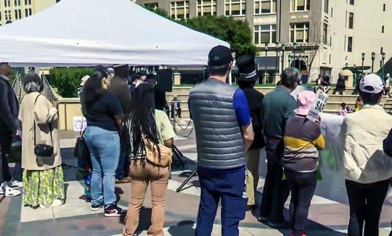 Residents, small enterprise homeowners rally in Oakland for improved security