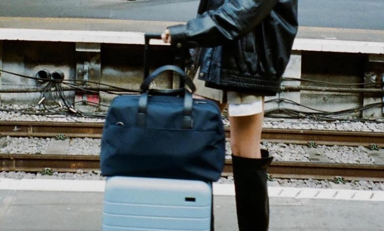 12 Magnificence Merchandise an Editor Packs For an 8-Hour Flight to Paris