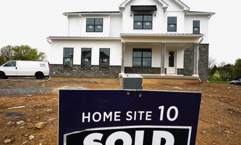 Why are so many citizens pissed off by the US financial system? It is dwelling costs