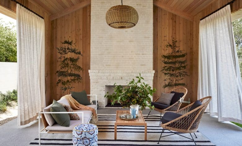 This Southern California Household House Used Extra Than 30 Paint Colours