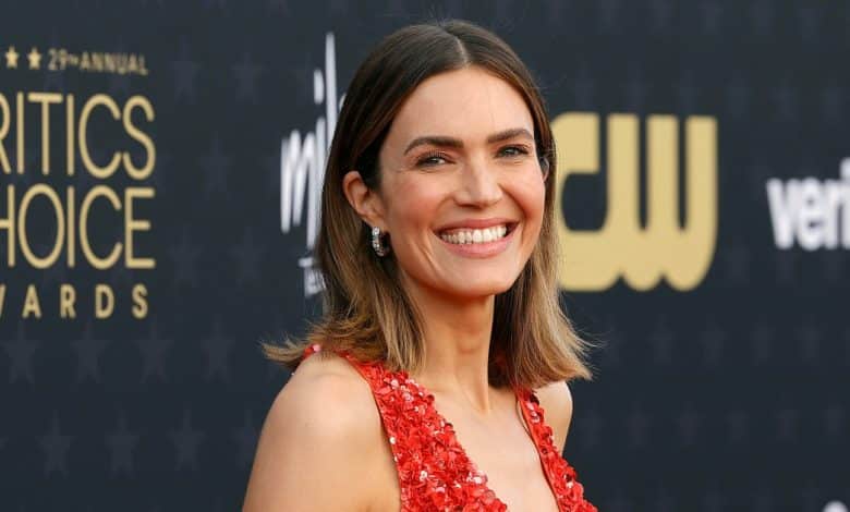 Mandy Moore Is ‘Very Into’ This New Ilia Magnificence Complexion Stick