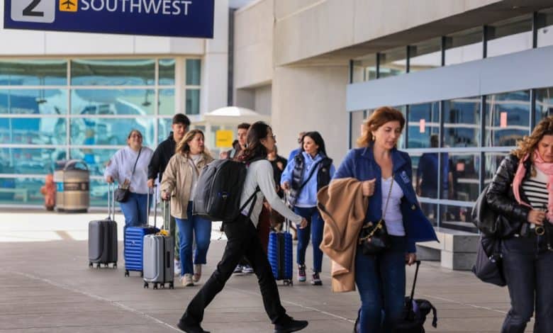 SFO sues Oakland Airport over of use of “San Francisco Bay” in identify