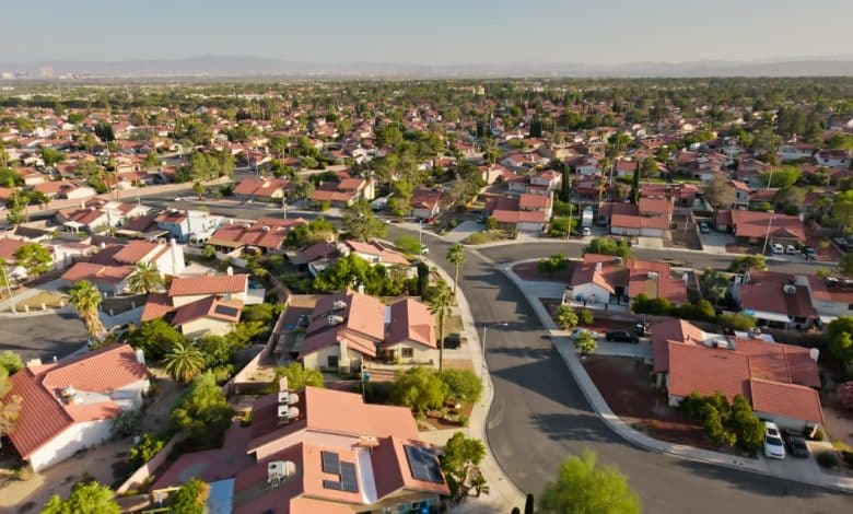 Individuals Are Leaving Los Angeles. That’s Nice Information for Residence Sellers in These Cities.