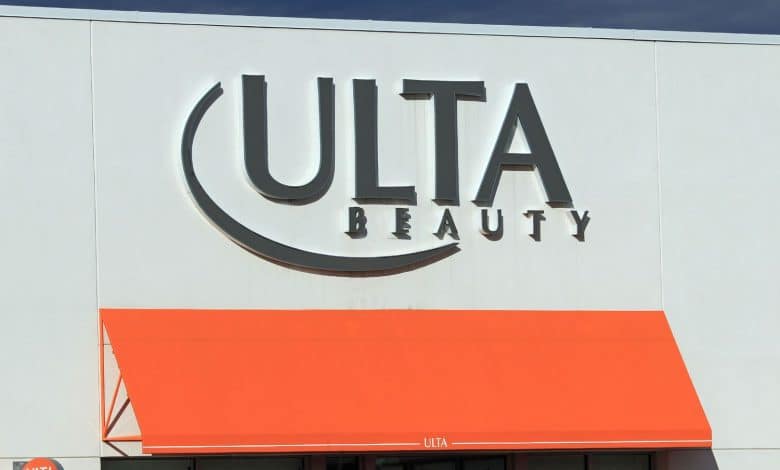 Ulta Magnificence Beats Revenue and Gross sales Estimates, Says It Sees Progress Forward