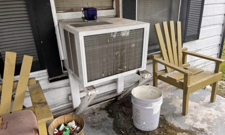 “I used to be sweating like a canine:” How Houstonians with out sufficient air-con cope throughout warmth wave – Houston Public Media