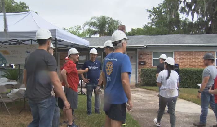 Jacksonville executives collect to restore Navy veteran’s residence in Atlantic Seaside