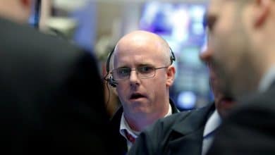 Sally Magnificence (NYSE:SBH) Posts Q1 Gross sales In Line With Estimates By Inventory Story