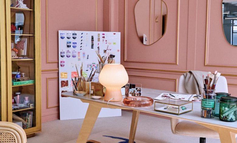 From Uncommon Magnificence to Glossier, Inside 4 of Magnificence’s Most Lovely Places of work
