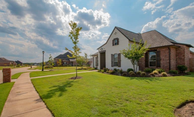 Dwelling Costs Hit One other Report Excessive, Pushing Pending Gross sales Down 4%