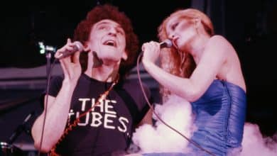 The Which means Behind “She’s a Magnificence” by The Tubes and the Actual-Life Peep Present that Impressed It