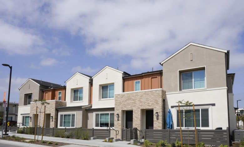 San Diego leads U.S. in dwelling value features for 4th month