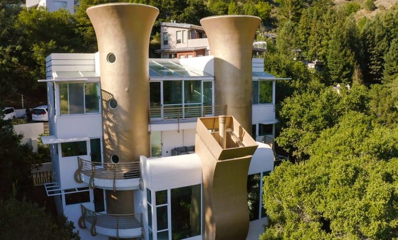 ‘Zillow Gone Wild’ is now an HGTV sequence : NPR