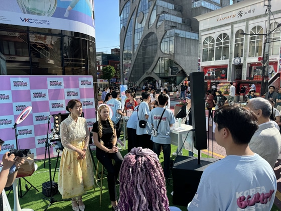 Fashion seekers assemble as ‘Korea Magnificence Competition’ kicks off with occasions throughout Seoul