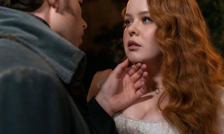 A ‘Bridgerton’ make-up artist says these 5 magnificence merchandise handed ‘smooch-tests’ and stayed on throughout steamy intercourse scenes