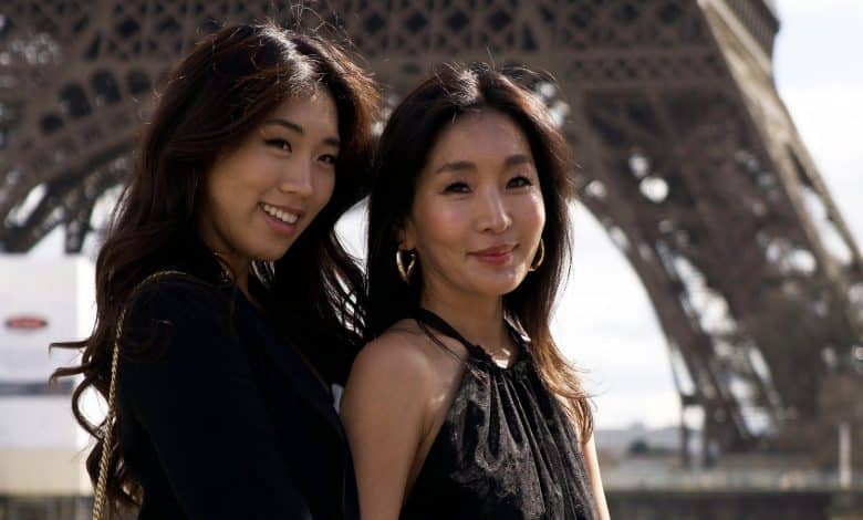 TikTok’s Aylen Park and Mother Sonia on Magnificence Classes