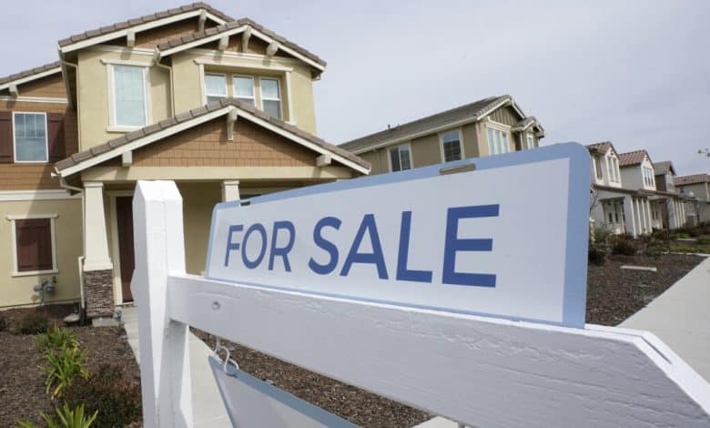 Extra People contemplating shopping for a house with pals as prices soar