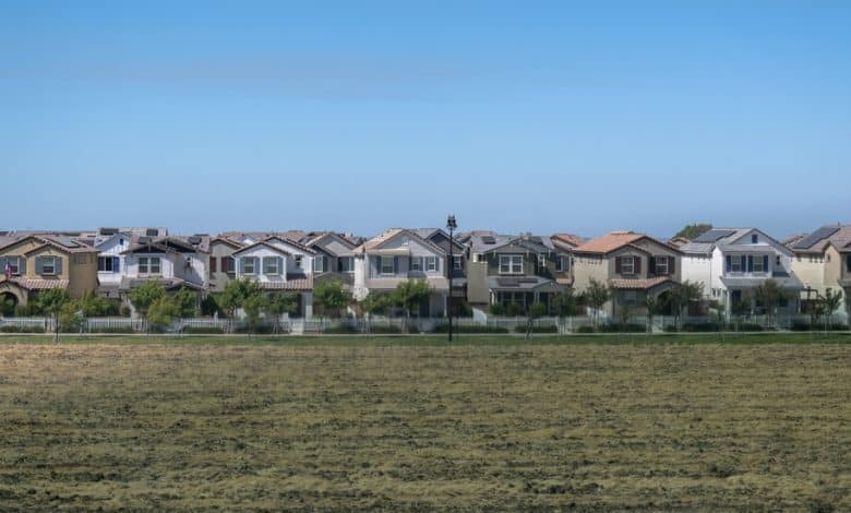 California’s Extreme Warmth Challenges Inland Householders