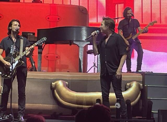 Practice jams at Stage AE as Pat Monahan enjoys house state welcome
